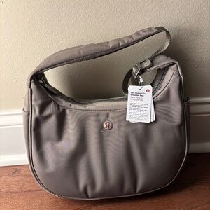 Lululemon City Essentials Shoulder Bag 4L